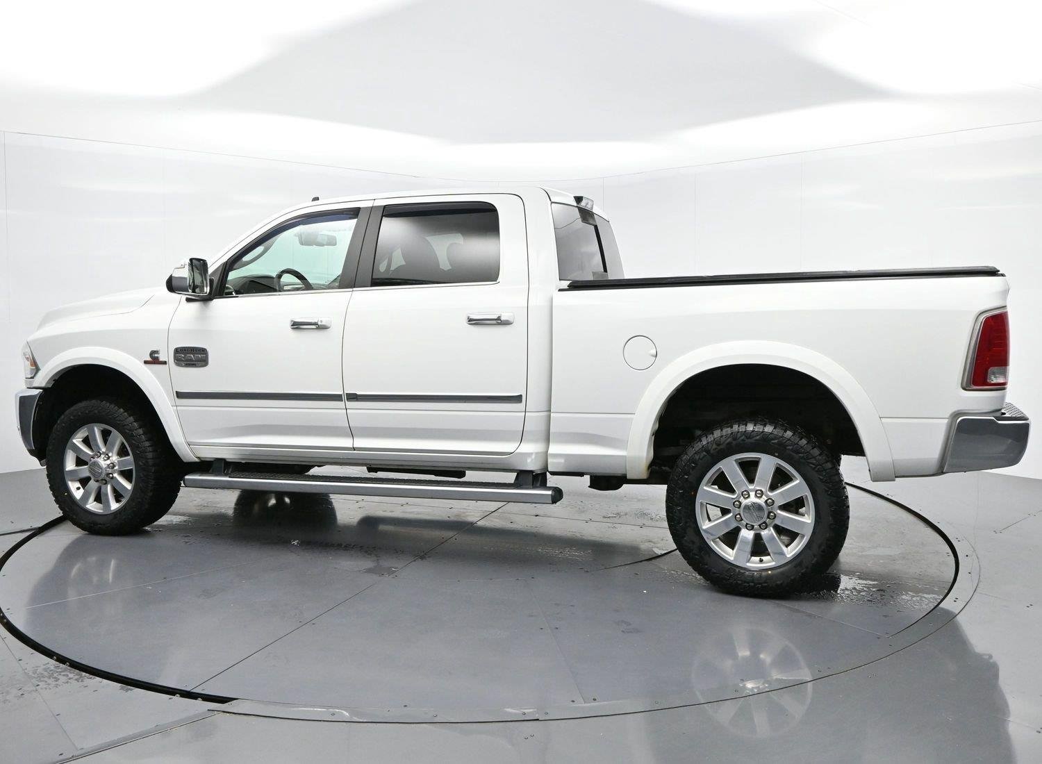 Used 2018 Bright White Clearcoat Ram Longhorn image 4