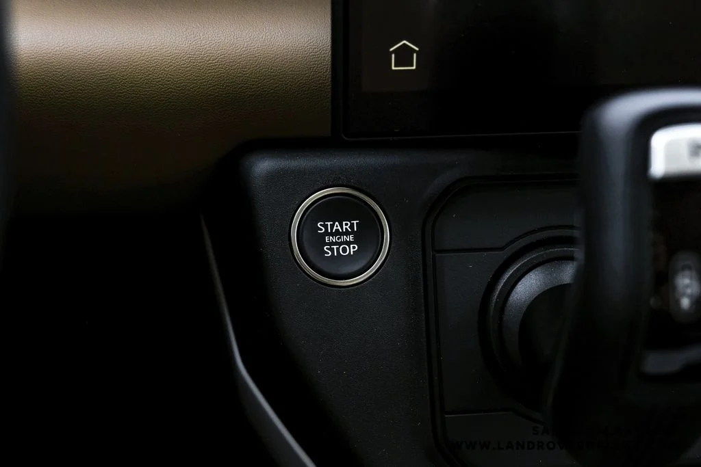 New 2026 Fuji White Land Rover S image 18