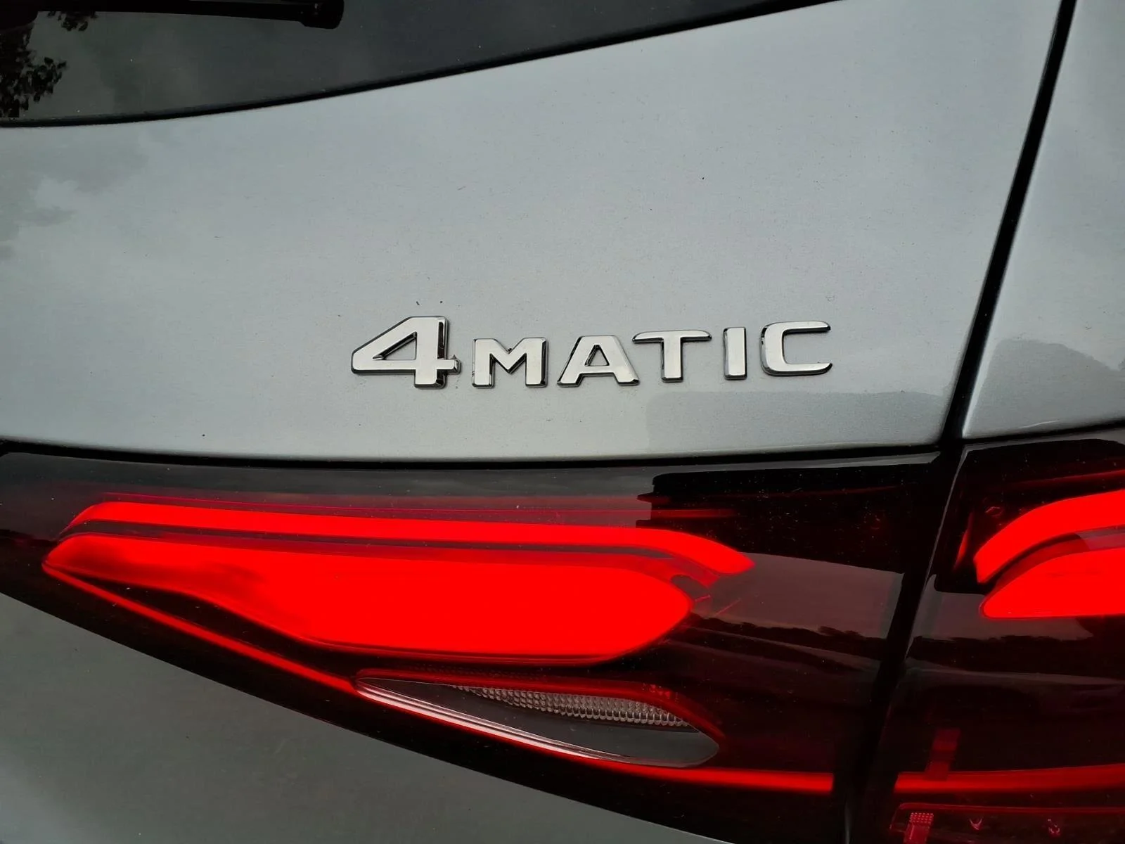 New 2026 SILVER Mercedes-Benz GLC 300 image 10