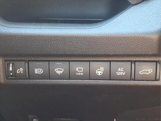 Certified Used 2021 MID BLCK/MAG GRAY Toyota  image 18