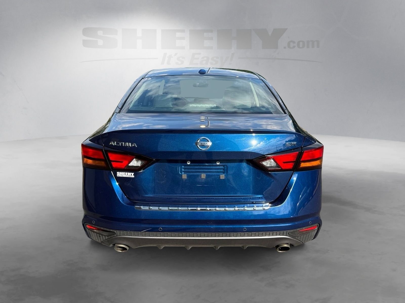 Used 2022 Blue Nissan 2.5 SR image 12