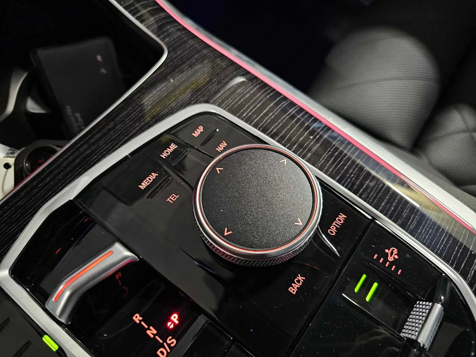 New 2026 Brooklyn Grey Metallic BMW xDrive50e image 25