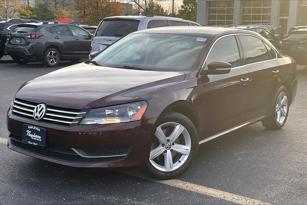 Used 2013 Red Volkswagen 2.5 SE image 14