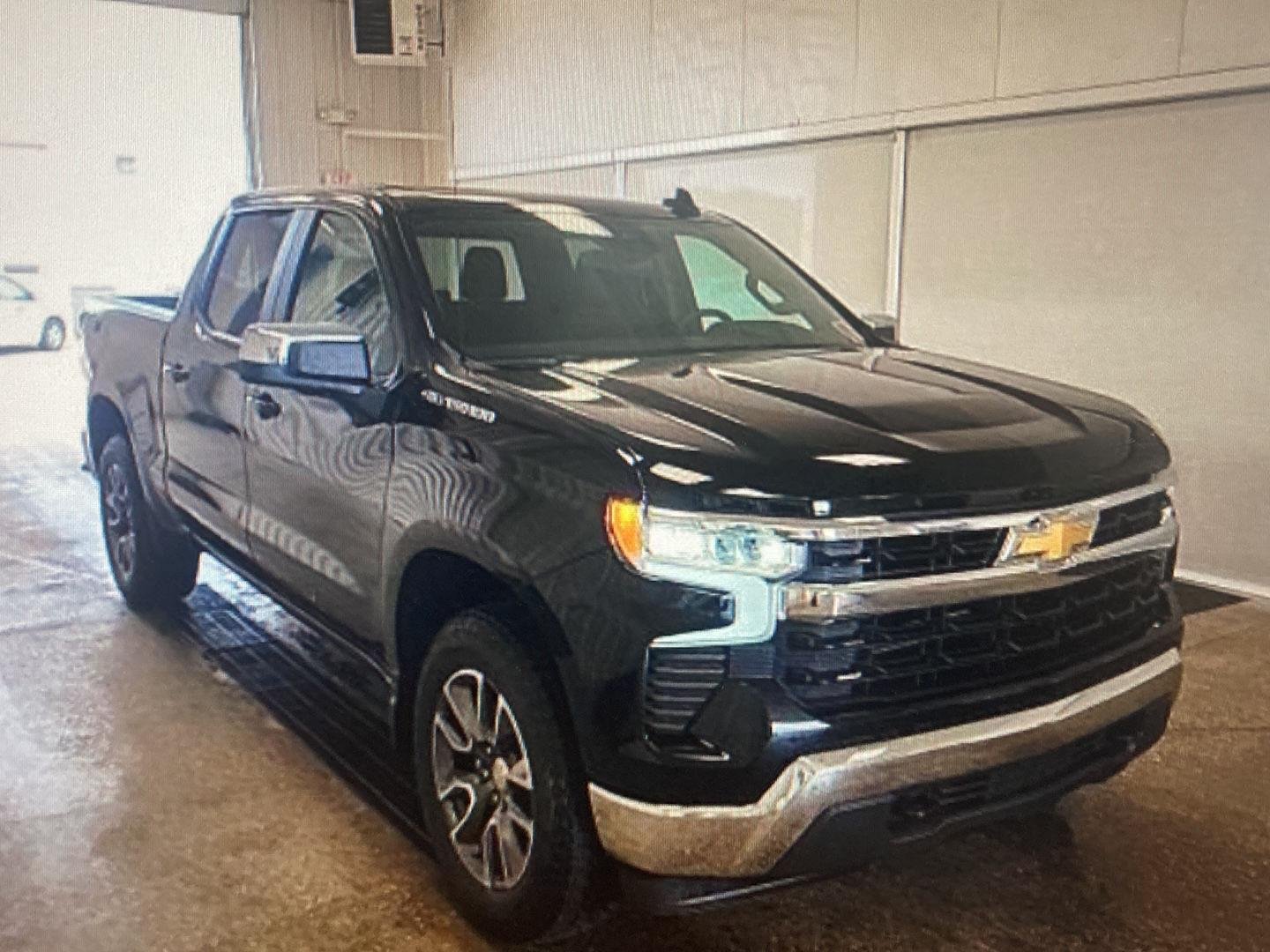 Used 2024 Black Chevrolet Custom image 17