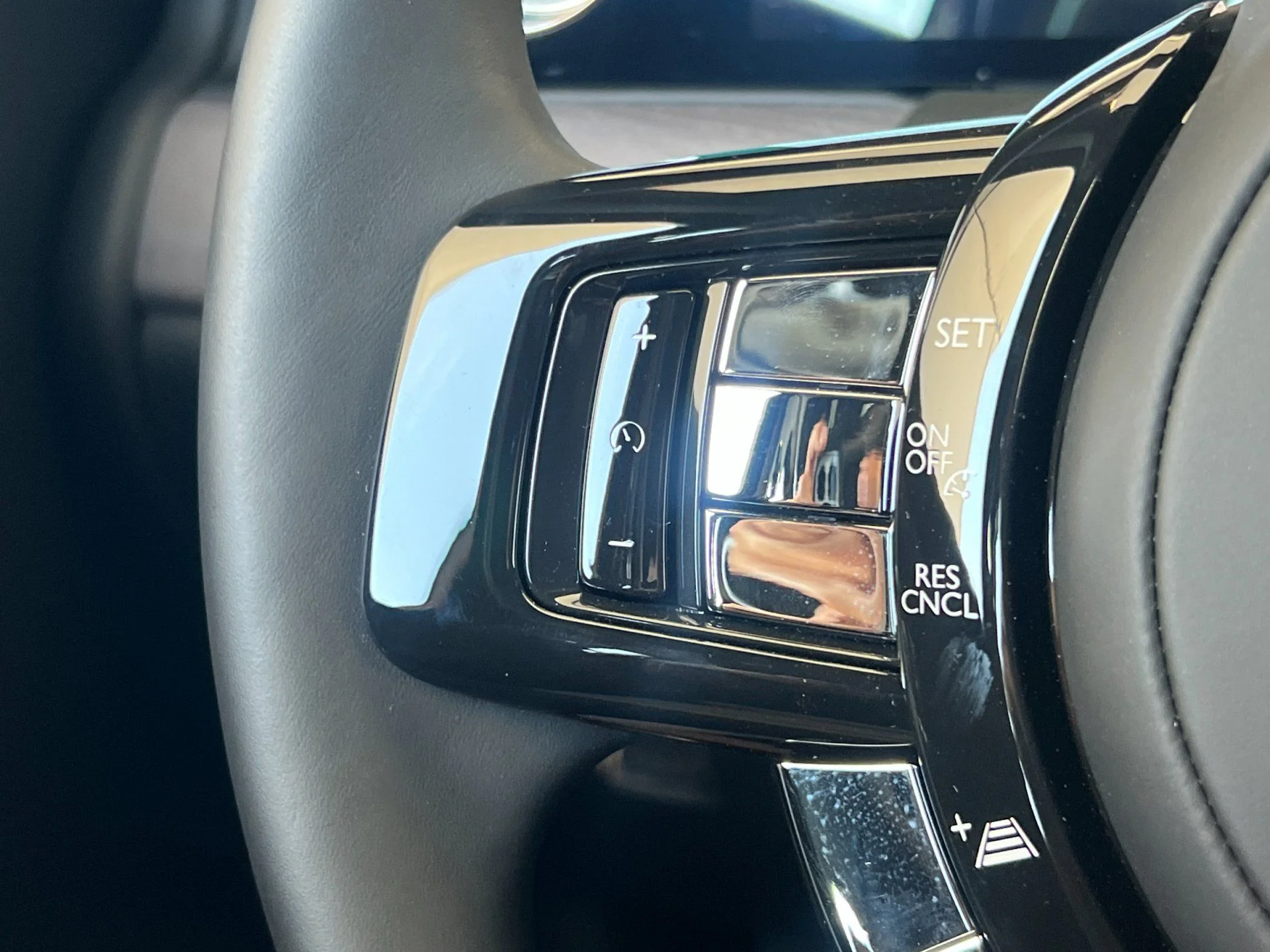 Certified Used 2026 Blue Rolls-Royce  image 26