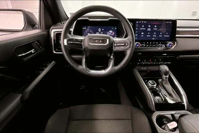 Used 2024 Summit White GMC Elevation image 6