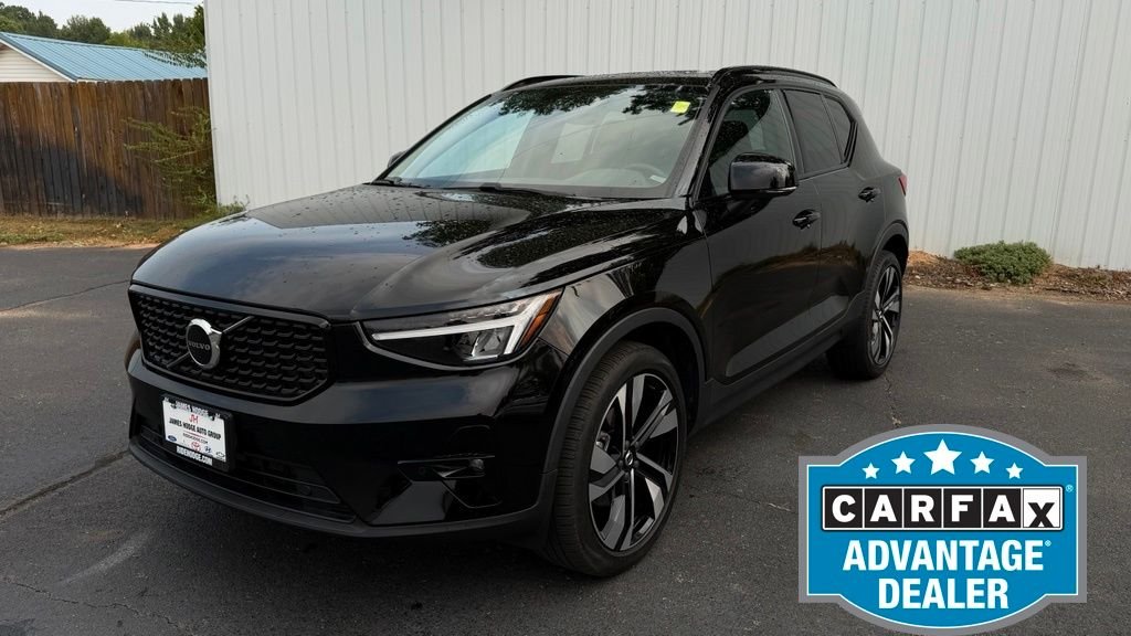 2023 Volvo XC40
