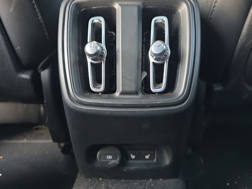 Used 2023 Black Volvo Ultimate image 28