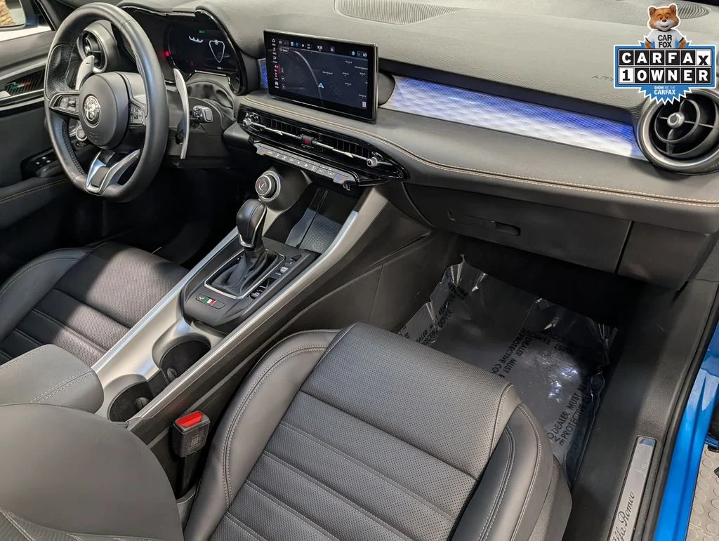 Used 2025 Blue Alfa Romeo  image 30