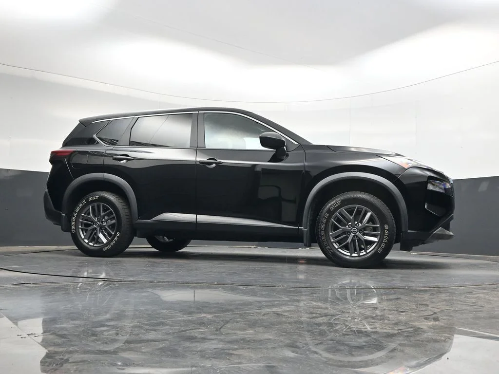 Used 2023 Black Nissan S image 32