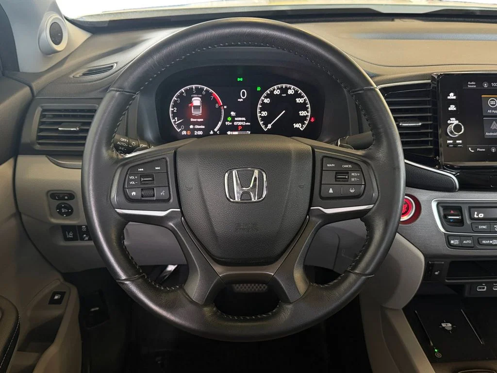 Used 2024 White Honda RTL image 18