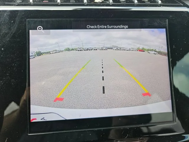 Used 2024 White Jeep Altitude image 20