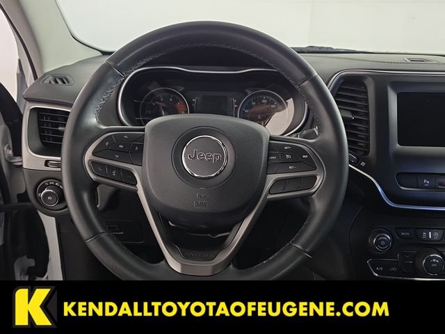 Used 2019 White Jeep Latitude Plus image 13