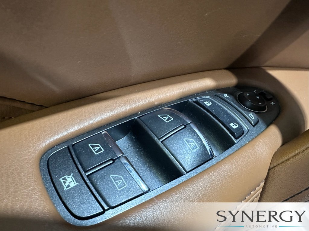 Certified Used 2024 Champagne Quartz INFINITI SENSORY image 25
