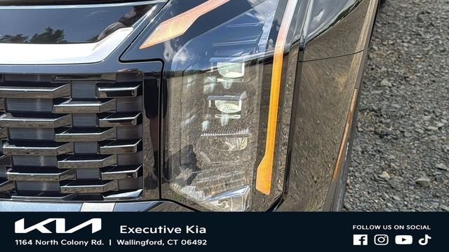 New 2027 Fusion Black Kia EX image 7