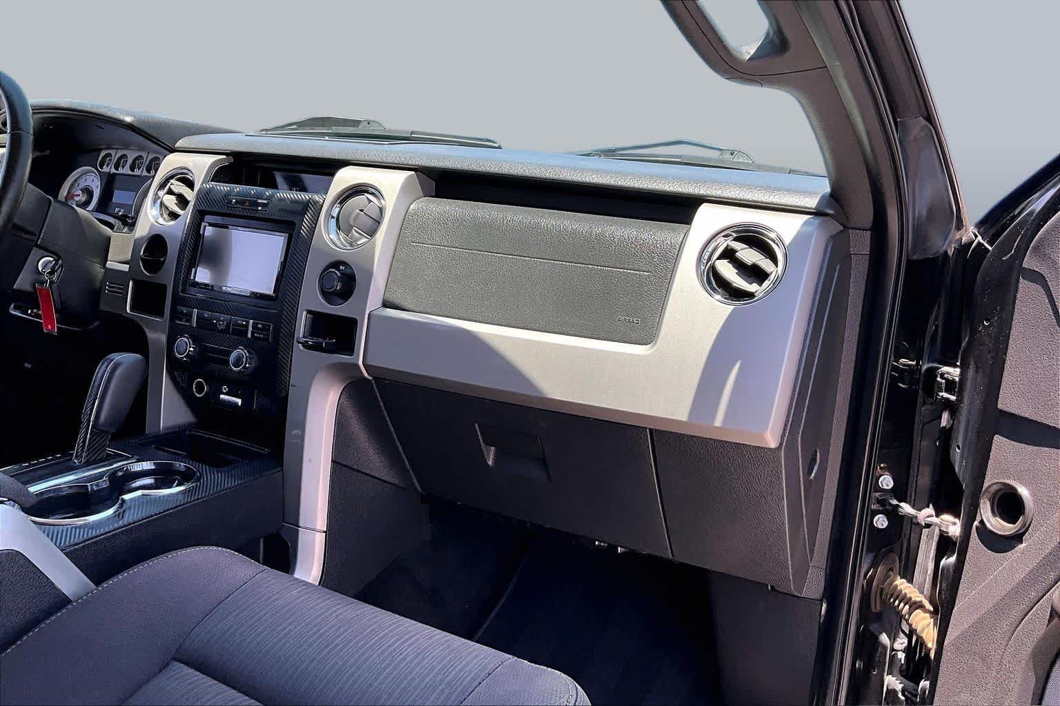 Used 2010 Tuxedo Black Ford XLT image 16