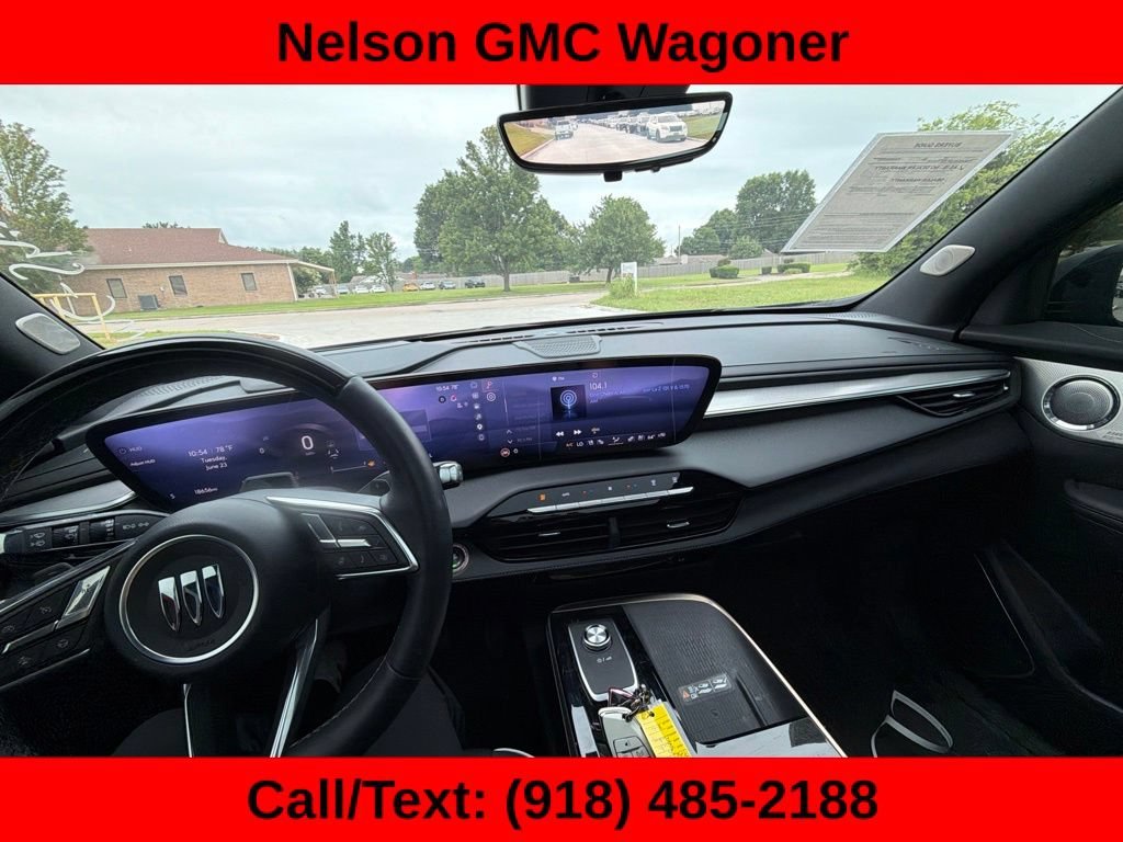 Used 2025 Ebony Twilight Metallic Buick Avenir image 10