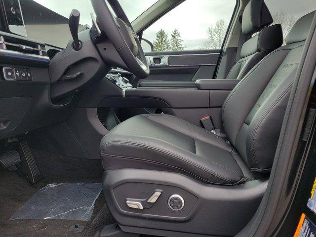 New 2026 Phantom Black Hyundai Limited image 16