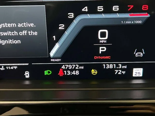 2023 Audi S8 Base - Photo 26