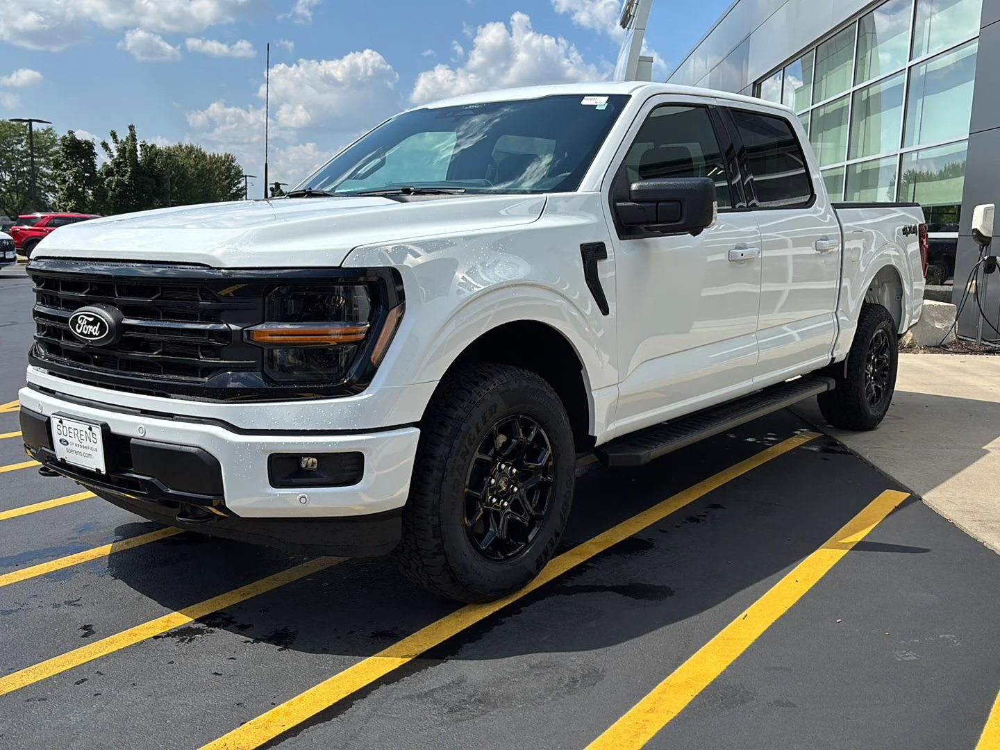 New 2026 Oxford White Ford XLT image 8
