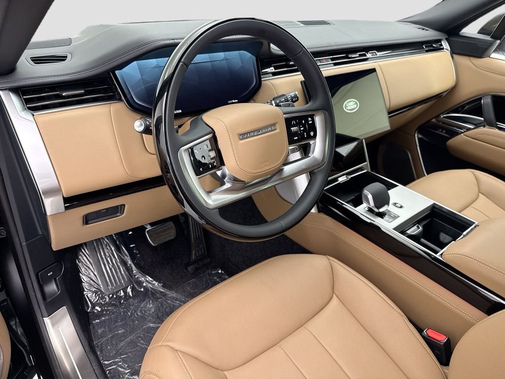 New 2026 Obsidian Black SV Bespoke Ultra Metallic Satin Land Rover Autobiography image 9