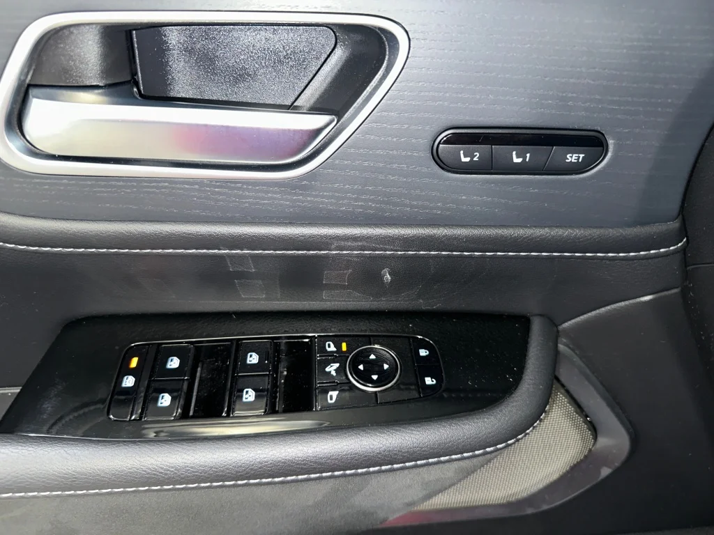 Certified Used 2025 Dynamic Metal INFINITI SENSORY image 9