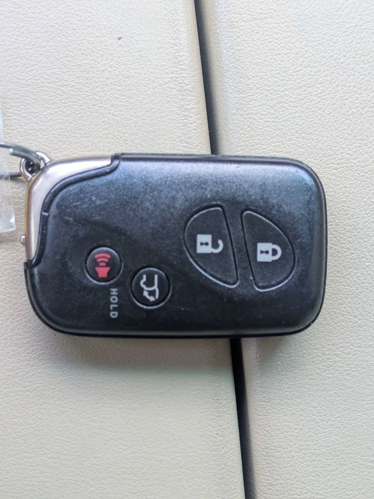 Used 2009 Black Lexus 570 image 34