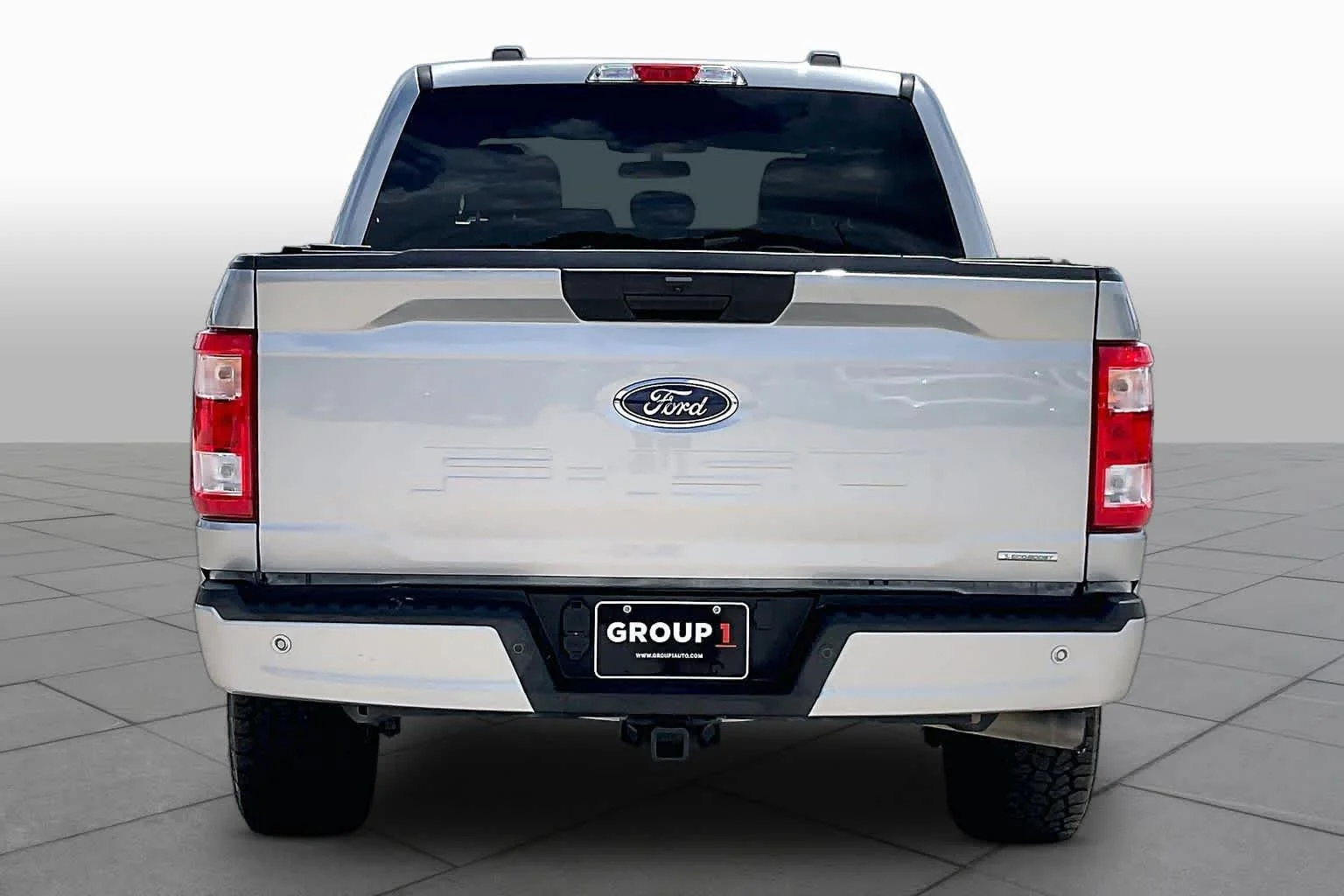Used 2021 Iconic Silver Ford XL image 5