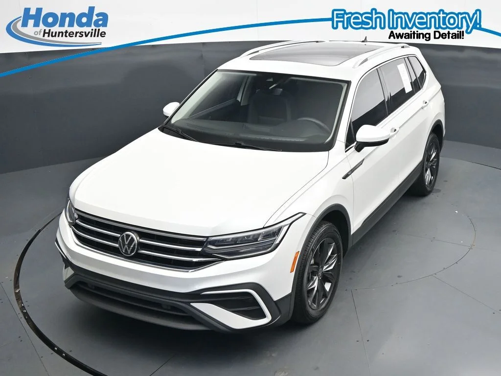 Used 2023 Opal White Volkswagen 2.0T SE image 20