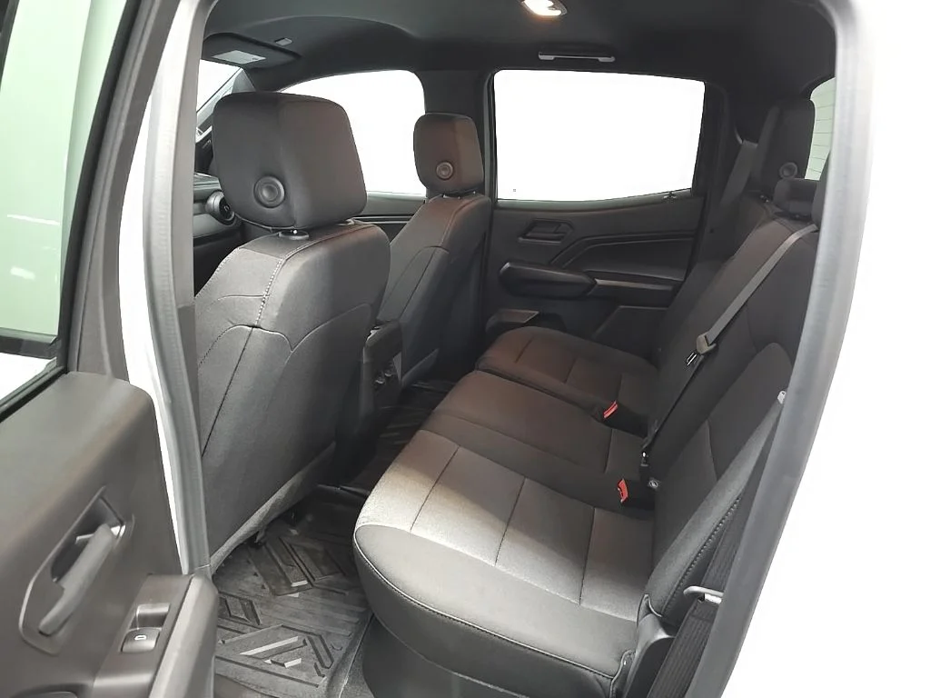 Used 2026 White Chevrolet Work Truck image 33