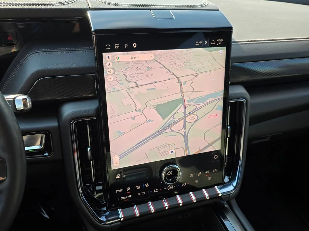 2025 GMC Yukon AT4 - Photo 15