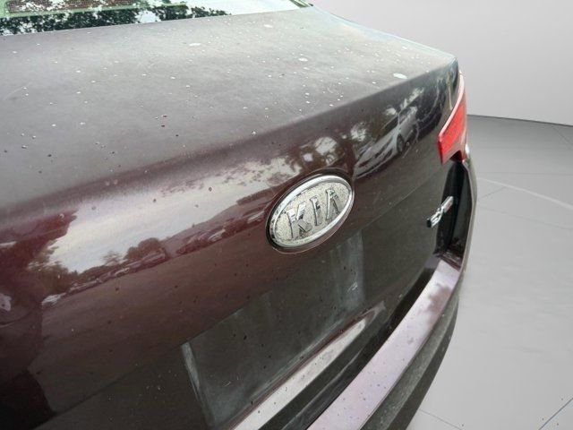 Used 2012 Red Kia EX image 21