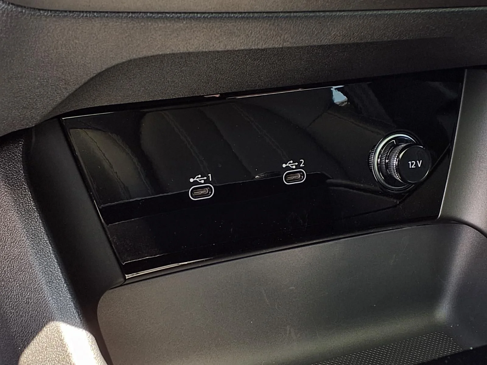 Used 2025 Black Audi Premium Plus image 11