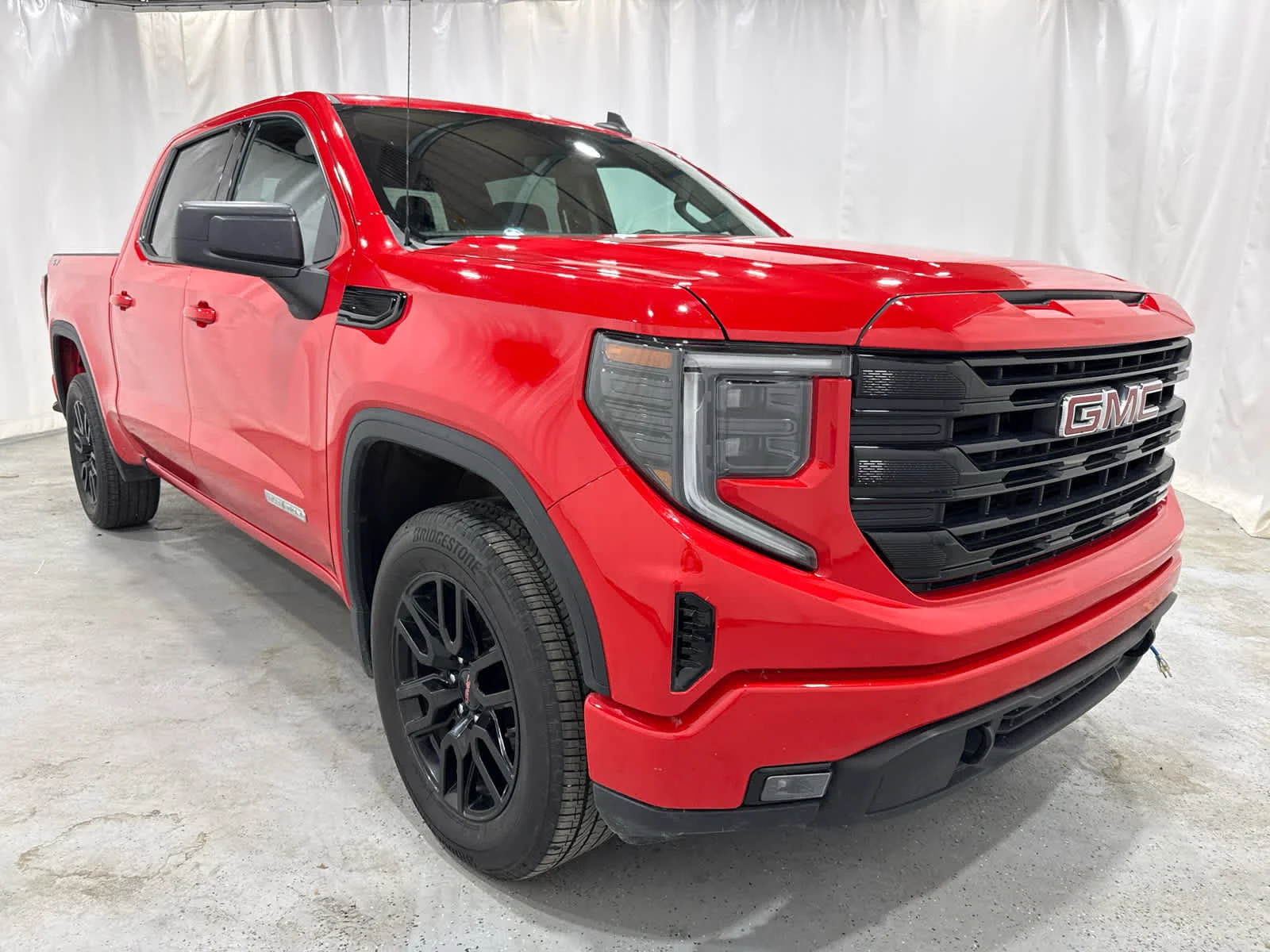 Certified Used 2024 Cardinal Red GMC Elevation image 7