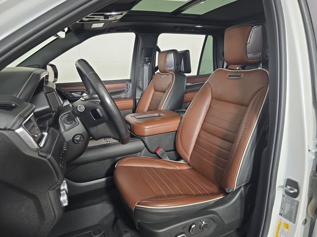 Used 2024 White Frost GMC Denali Ultimate image 25