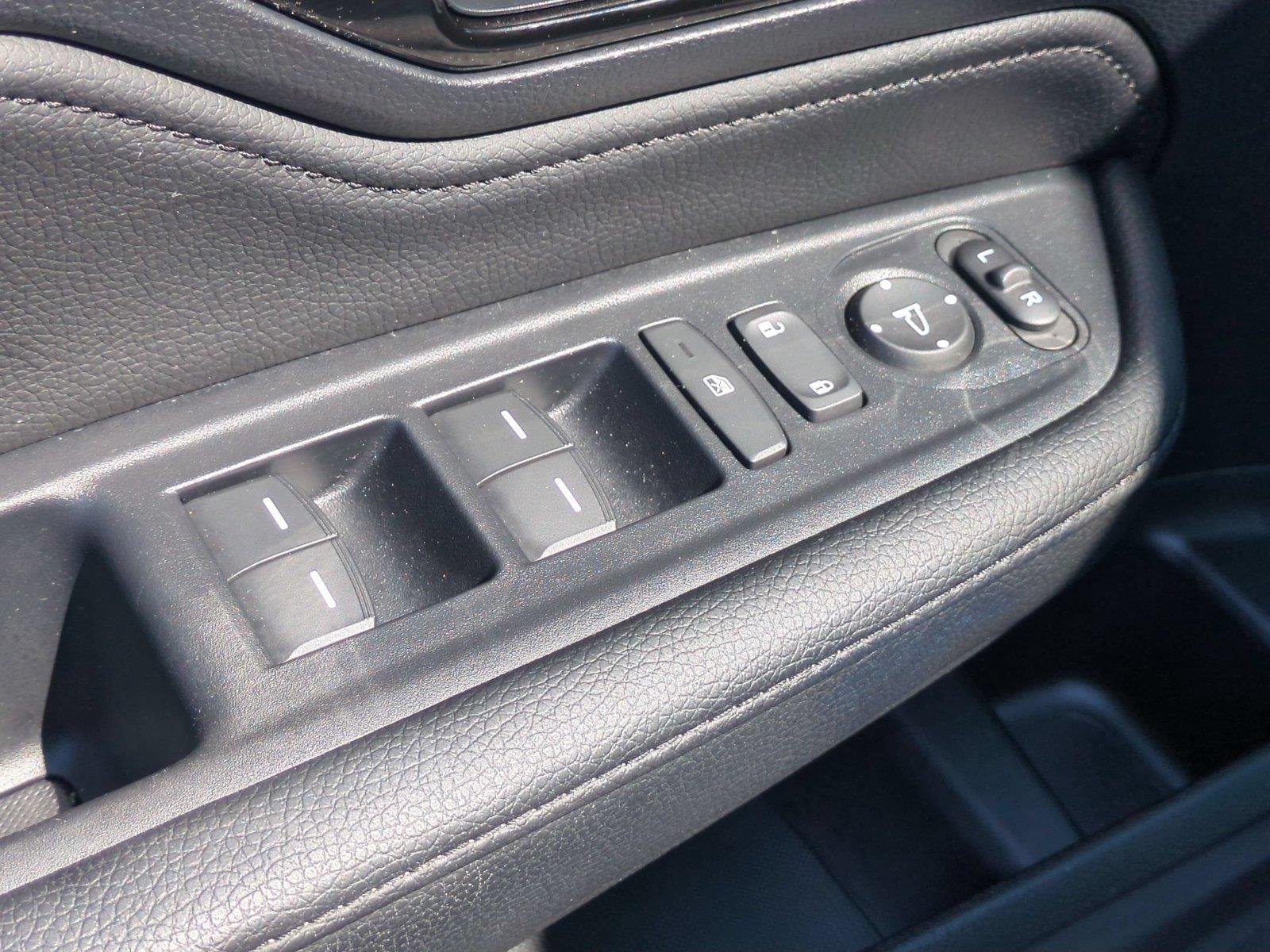 Used 2025 Solar Silver Metallic Honda Touring image 16