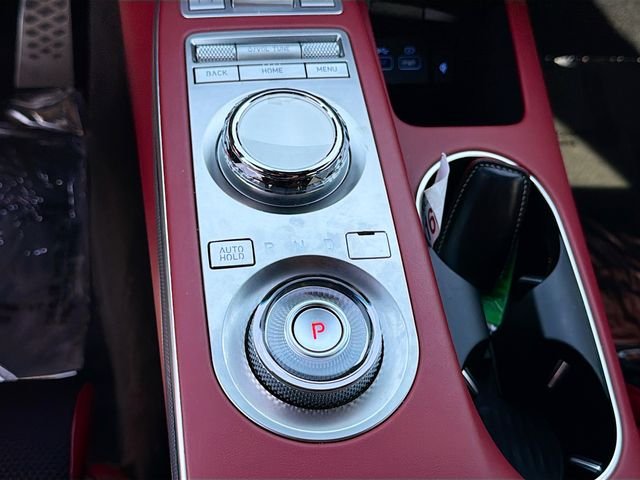 Used 2024 White Genesis 2.5T image 17