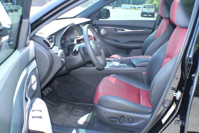 Used 2025 Black Obsidian INFINITI SPORT image 13