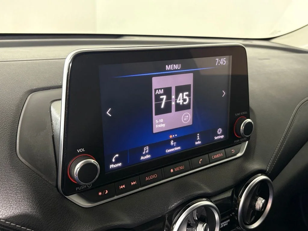 Used 2021 Red Nissan SV image 22