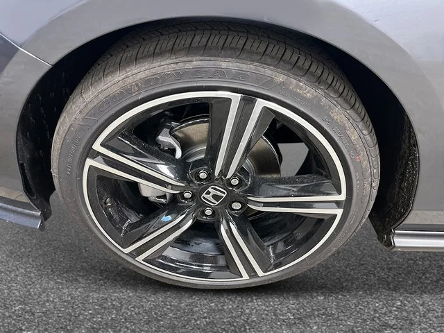 New 2026 Meteorite Gray Metallic Honda SE image 11