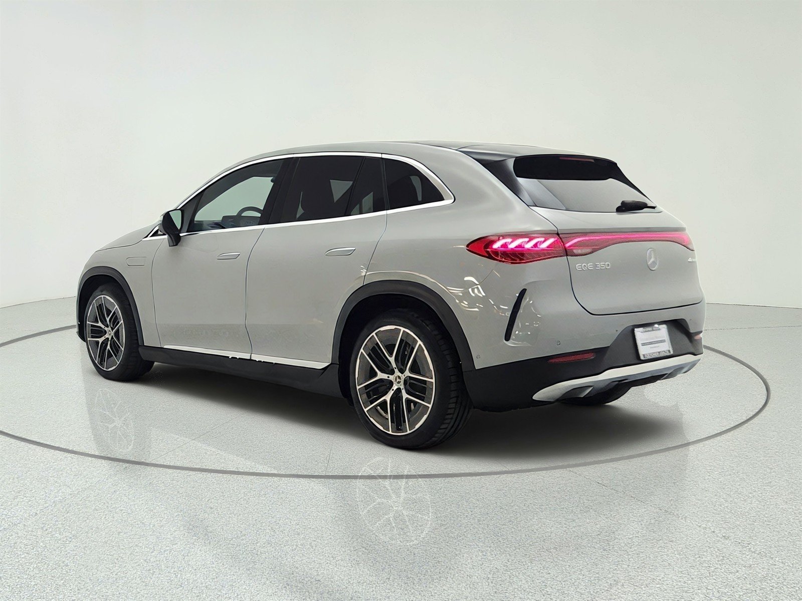 Used 2023 MANUFAKTUR Alpine Grey Mercedes-Benz EQE 350 4MATIC® SUV image 7