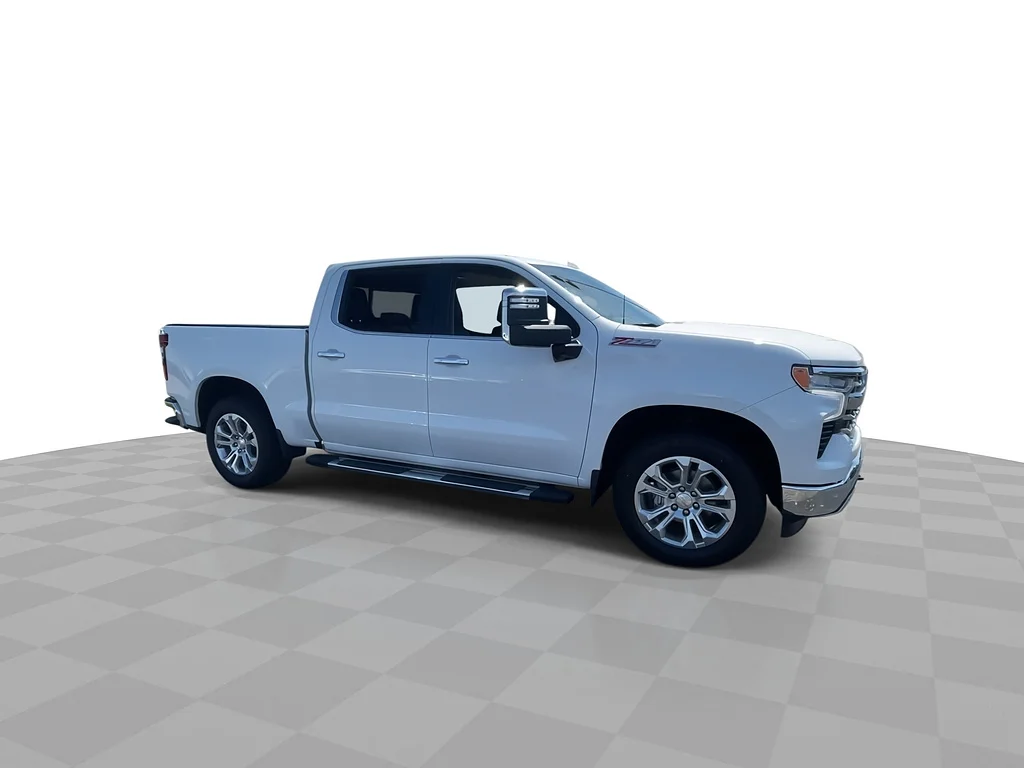 Used 2024 Summit White Chevrolet LTZ image 3