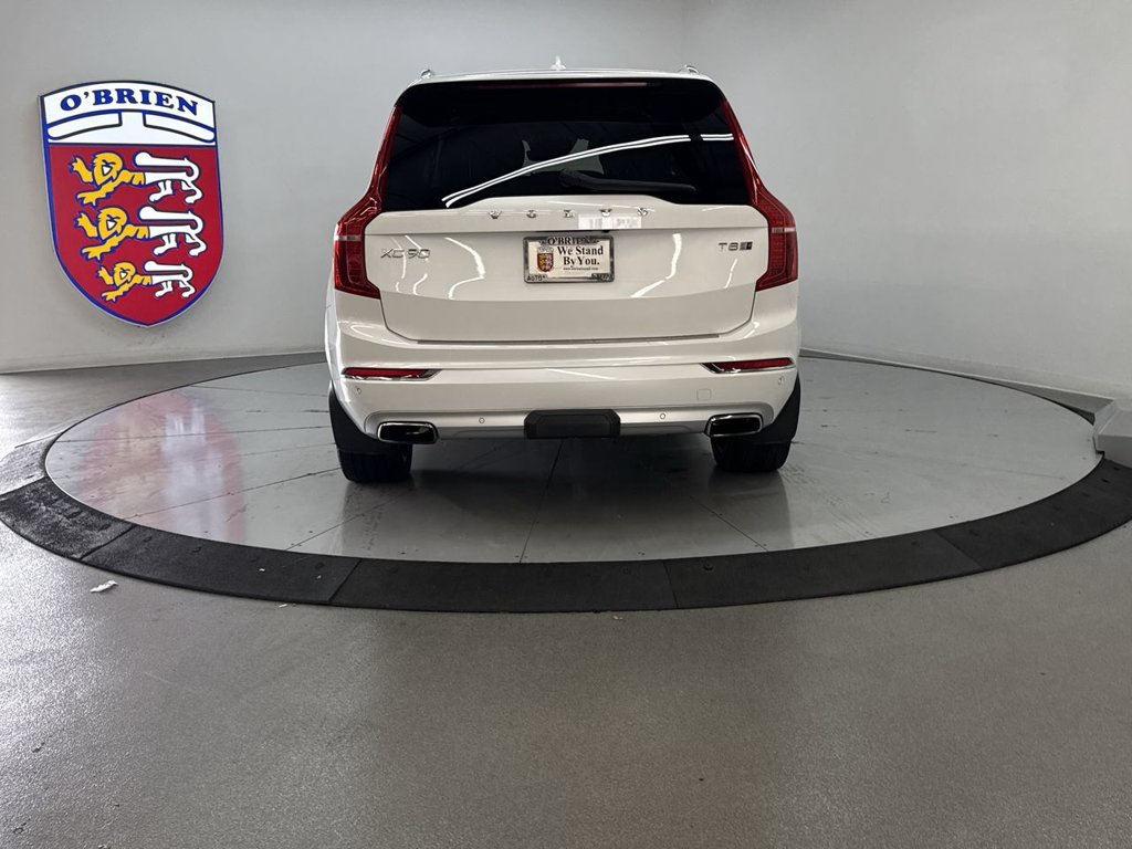 Used 2019 Crystal White Pearl Volvo T8 Inscription image 11