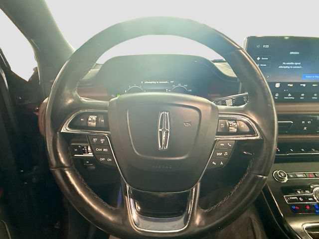 Used 2021 Red Lincoln Reserve image 12