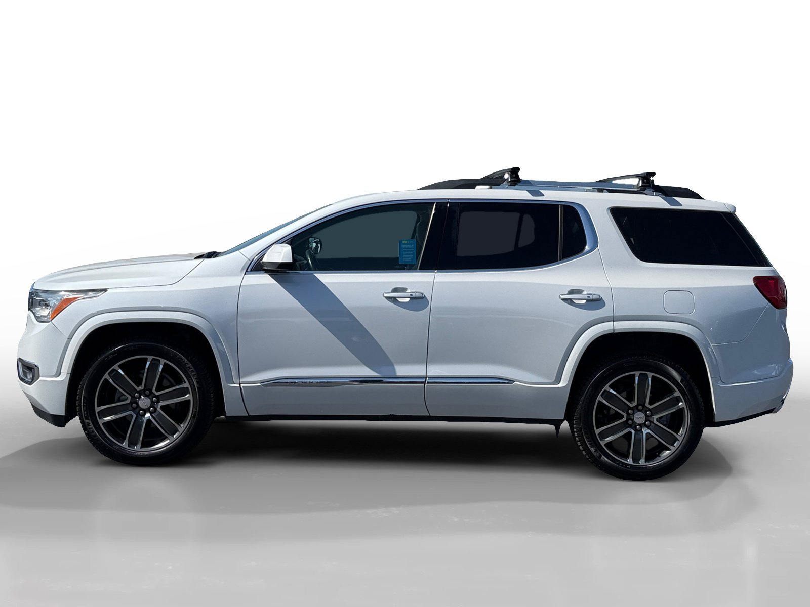 Used 2017 White Frost GMC Denali image 2