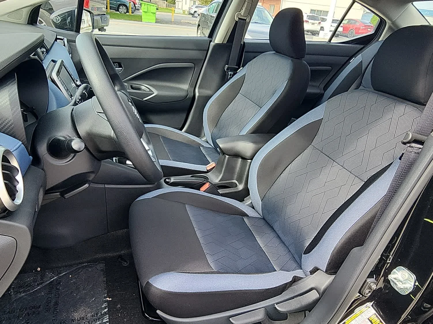 Used 2025 Super Black Nissan SV image 9
