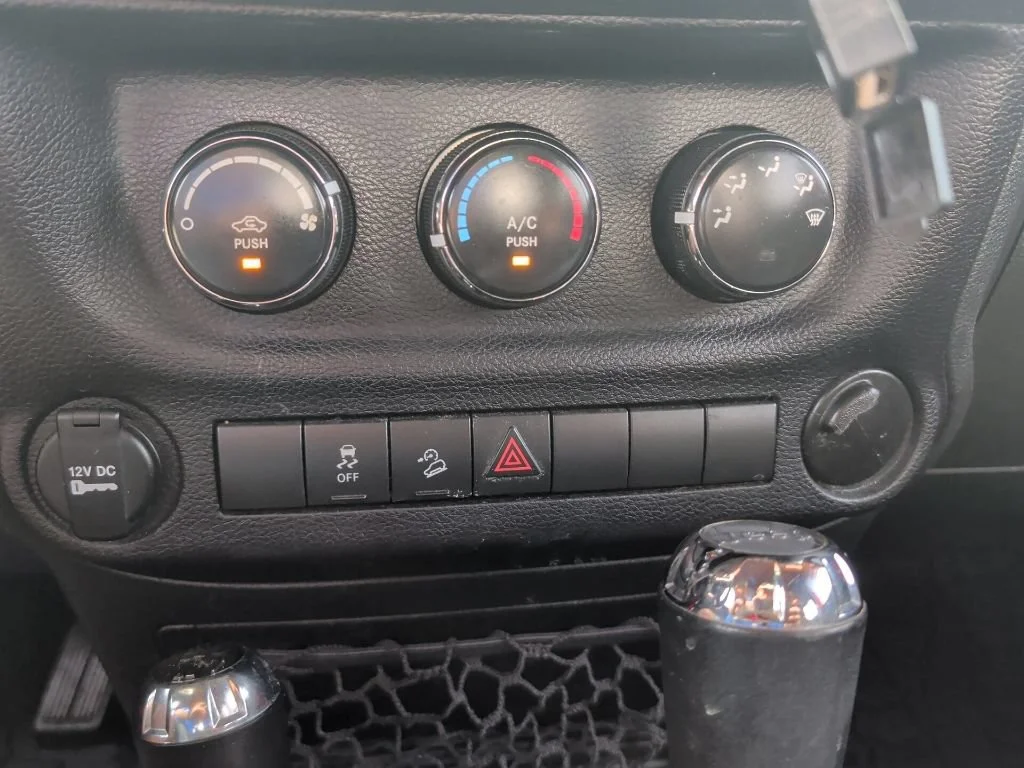 Used 2015 Firecracker Red Clear Coat Jeep Sport image 20