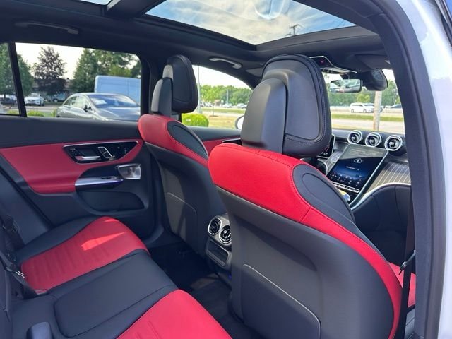 New 2026 Polar White Mercedes-Benz GLC 300 image 20