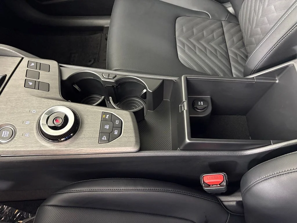 New 2027 White Kia X-Line image 33