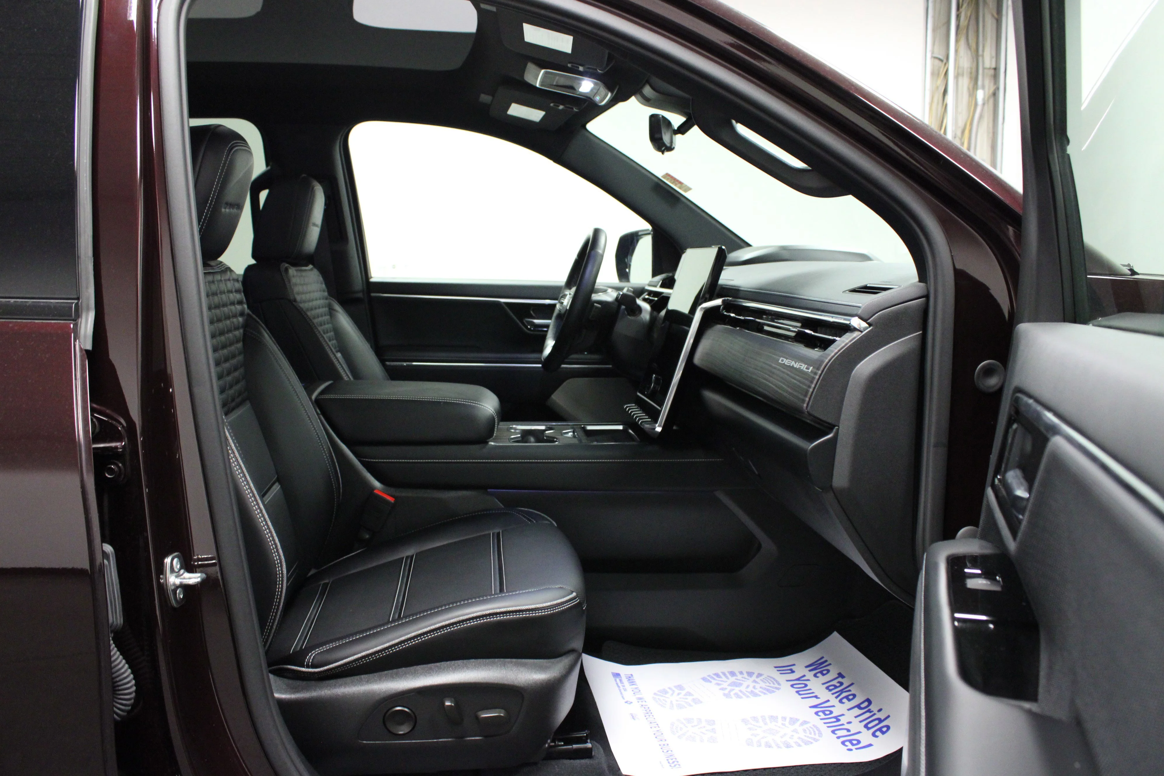 Used 2025 Dark Ember Tintcoat GMC Extended Range Denali image 16